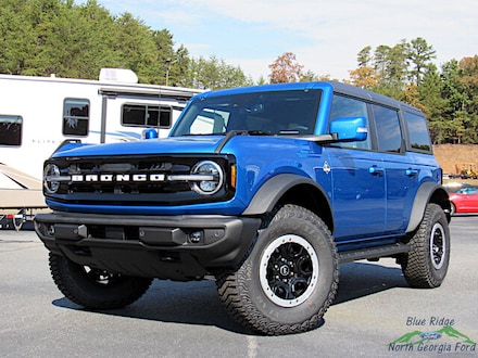 2024 Ford Bronco Outer Banks  4x4 Sport Utility