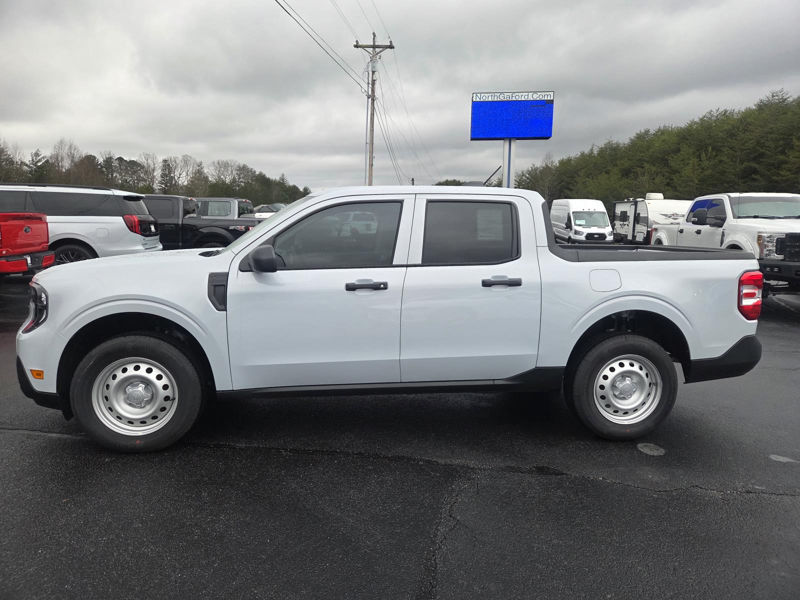 2025 Ford Maverick XL - Photo 16