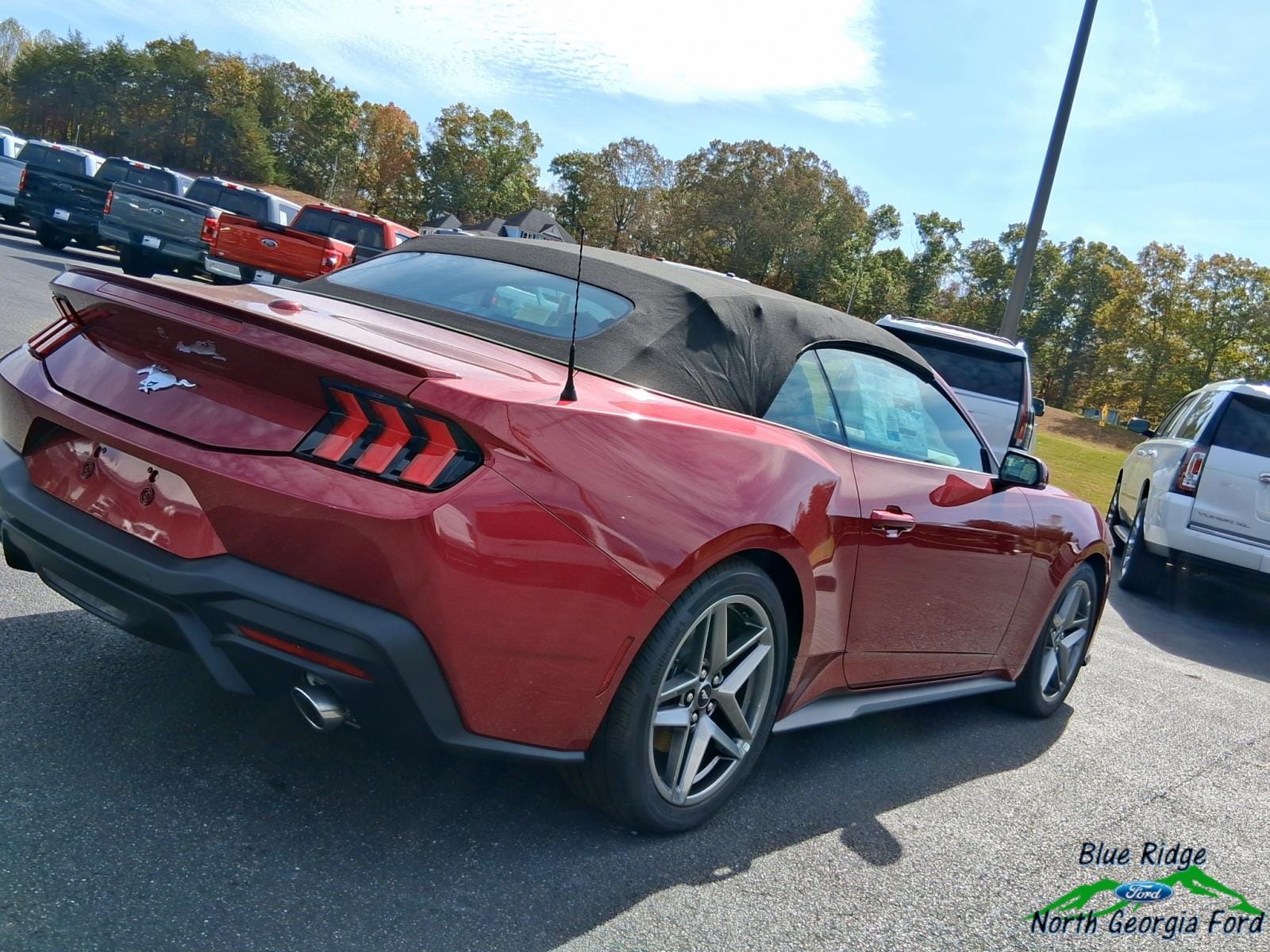 2025 Ford Mustang EcoBoost Premium Convertible - Photo 25