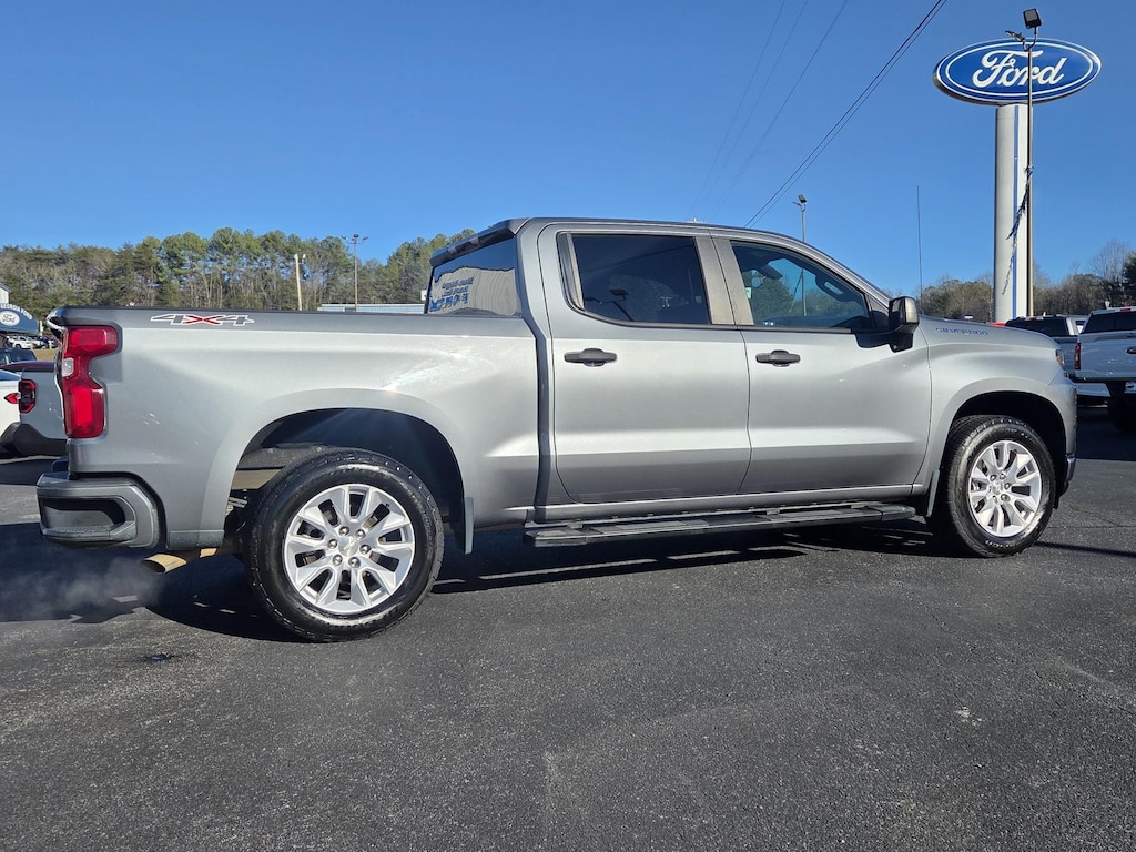 Used 2021 Chevrolet Silverado 1500 4WD Crew Cab 147 Custom Crew Cab Pickup