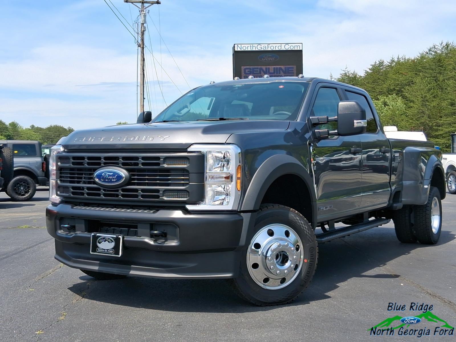 2026 Ford F-450 XL 4x4 Crew Cab 8' Box DRW's photo