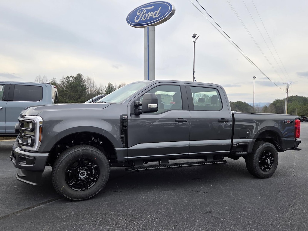 New 2026 Ford Super Duty F-250 SRW F-250 XL Crew Cab Pickup