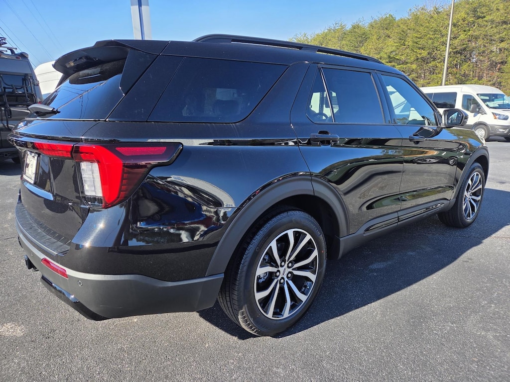 New 2026 Ford Explorer ST-Line Sport Utility