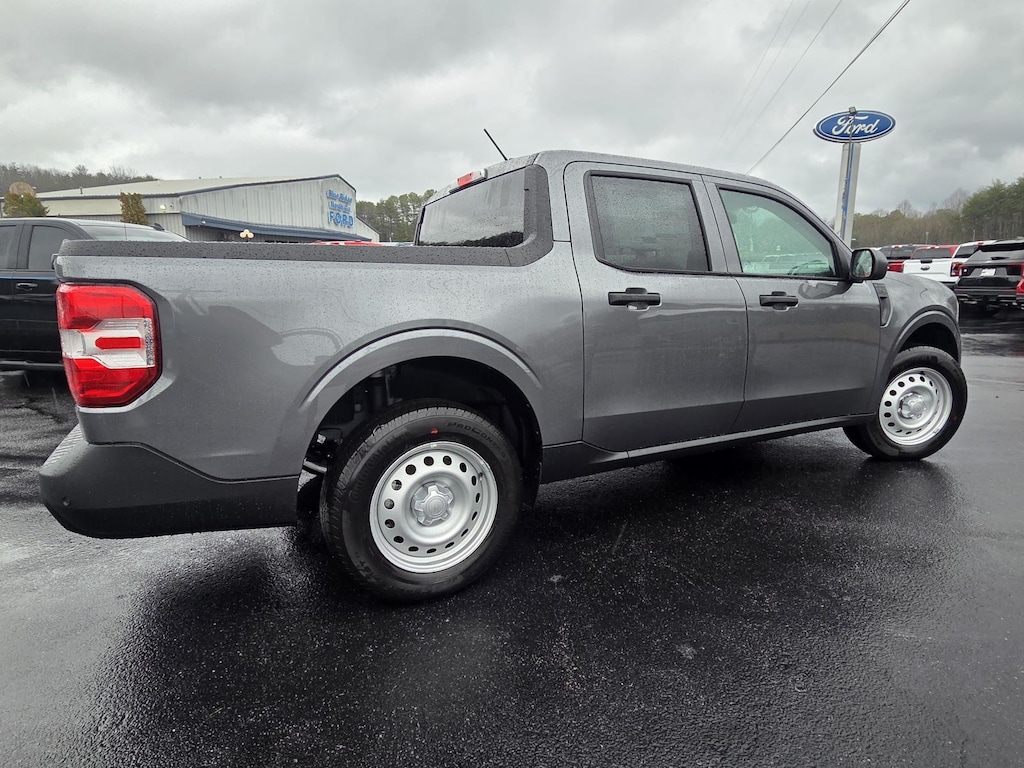 New 2026 Ford Maverick XL Crew Cab Pickup