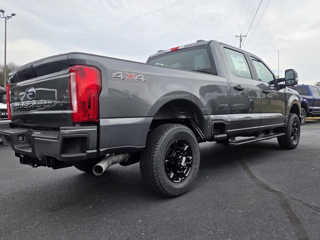 New 2026 Ford Super Duty F-250 SRW F-250 XL Crew Cab Pickup