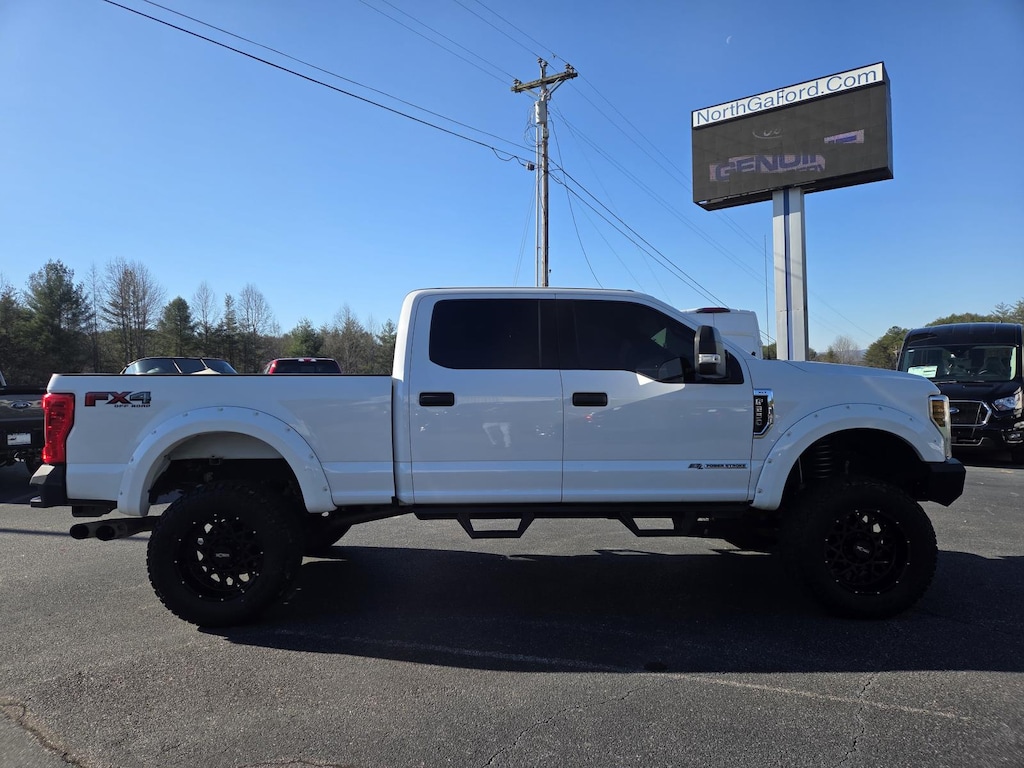 Used 2019 Ford Super Duty F-250 SRW XLT Crew Cab Pickup