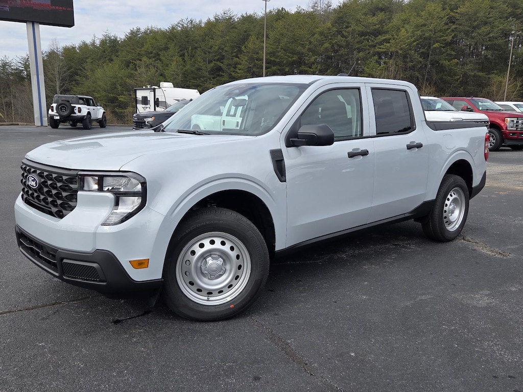 New 2026 Ford Maverick XL Crew Cab Pickup