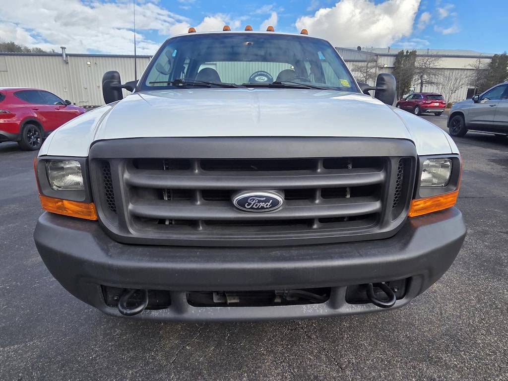 Used 2001 Ford Super Duty F-350 DRW XL Crew Cab Pickup - Short Bed