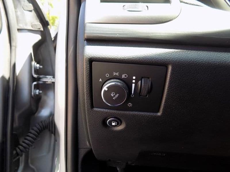 2020 Jeep Grand Cherokee Altitude - Photo 24