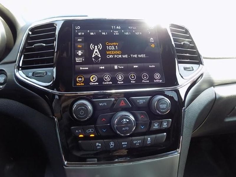 2020 Jeep Grand Cherokee Altitude - Photo 28