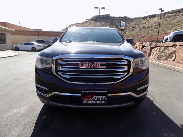 2017 Gmc Acadia SLT photo 2