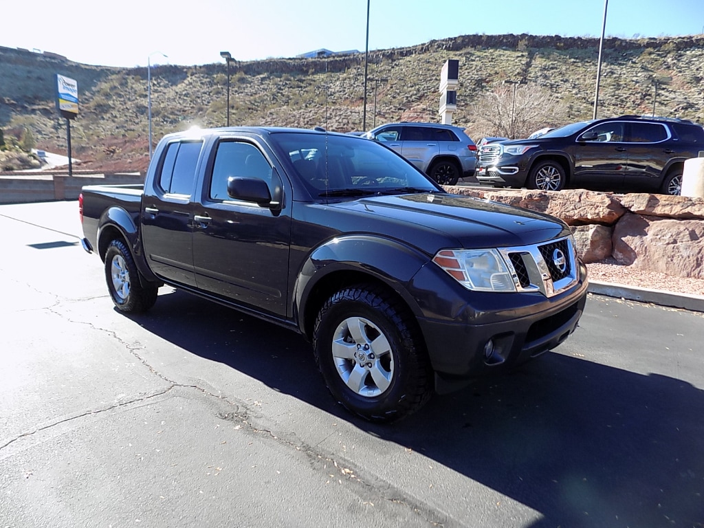 Used 2013 Nissan Frontier SV Cab; Crew