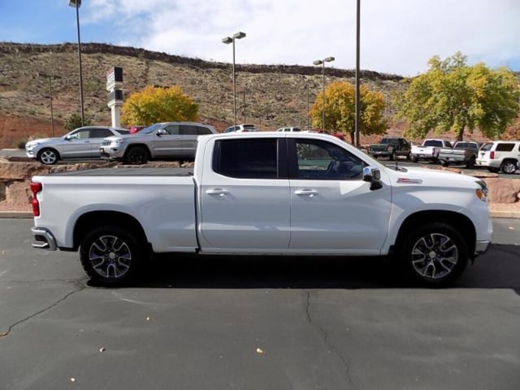 Used 2024 Chevrolet Silverado 1500 4WD Crew Cab 157 LT truck