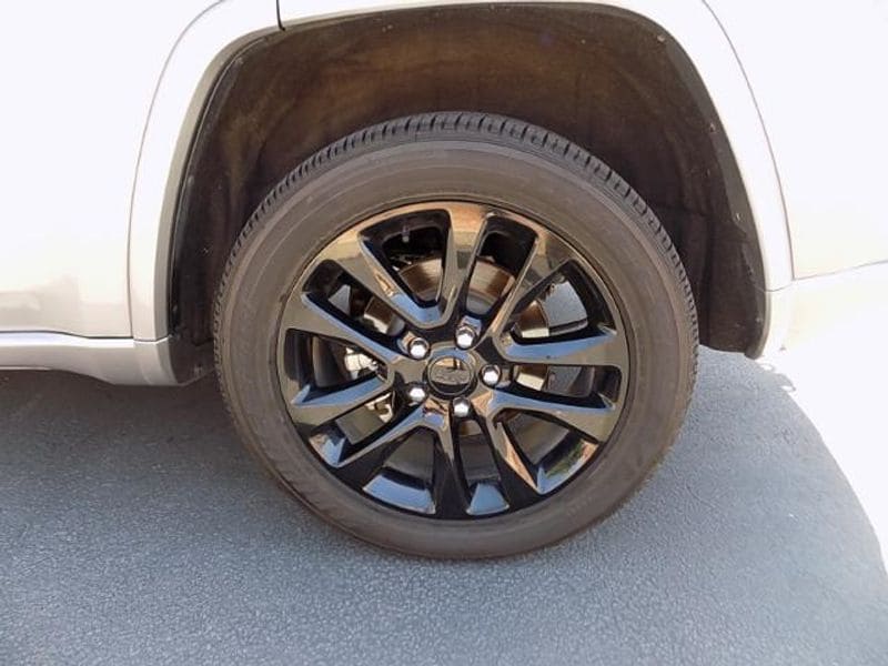 2020 Jeep Grand Cherokee Altitude - Photo 8