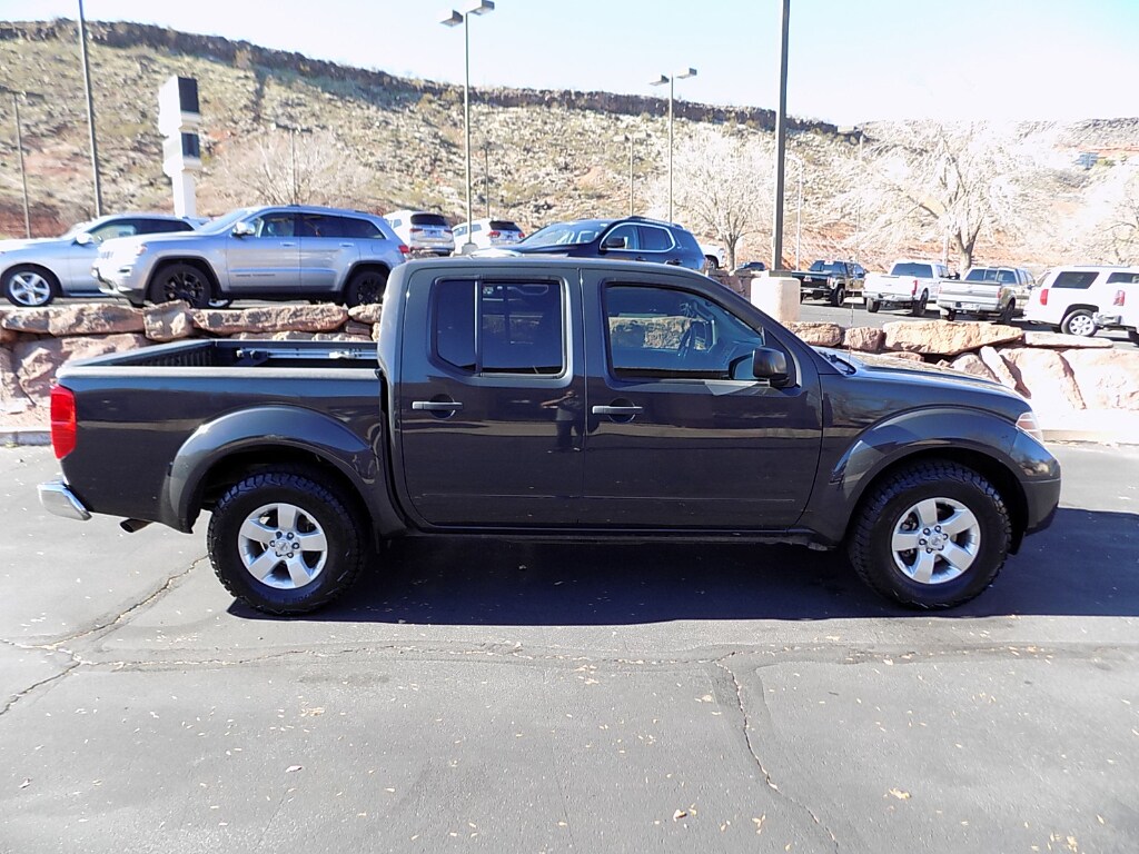 Used 2013 Nissan Frontier SV Cab; Crew