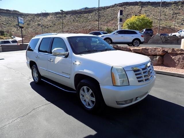 2007 Cadillac Escalade Luxury photo 3