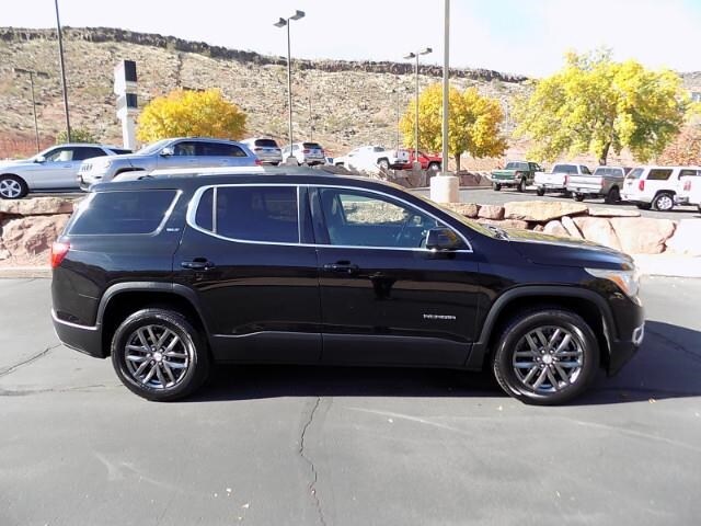 2017 Gmc Acadia SLT photo 4