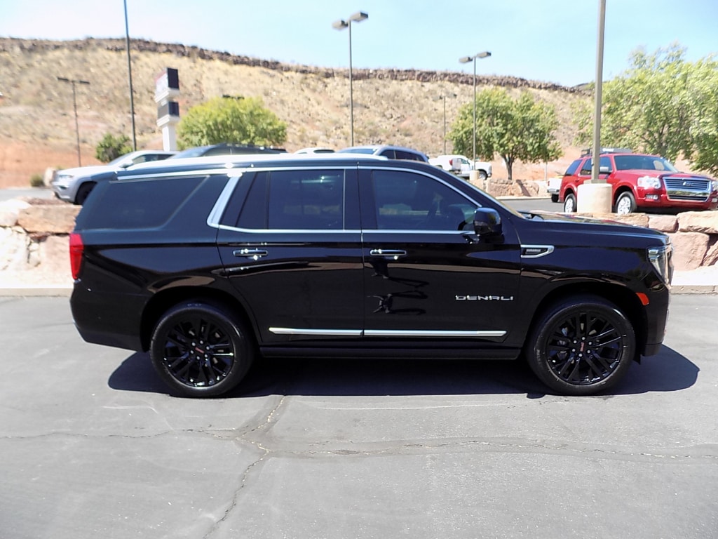 Used 2023 GMC Yukon Denali Wagon