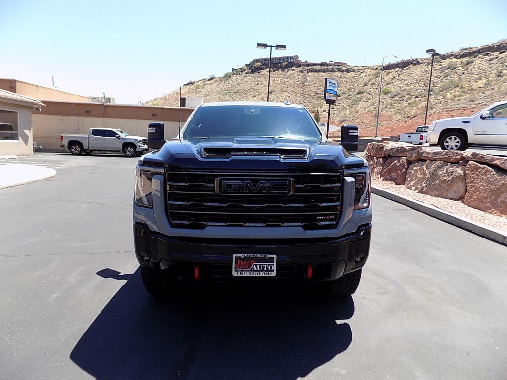 Used 2025 GMC Sierra 2500 AT4X Cab; Crew