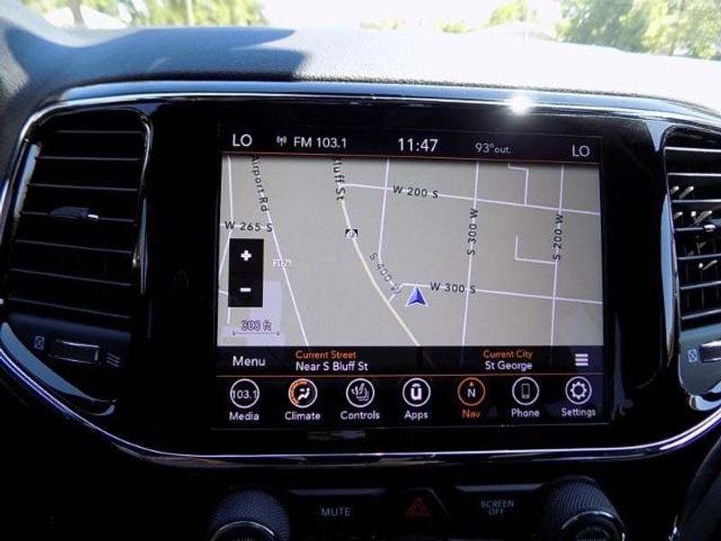 2020 Jeep Grand Cherokee Altitude - Photo 32