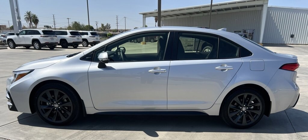 Used 2025 Toyota Corolla Hybrid LE Sedan
