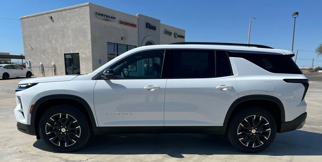 New 2026 Chevrolet Traverse LT SUV