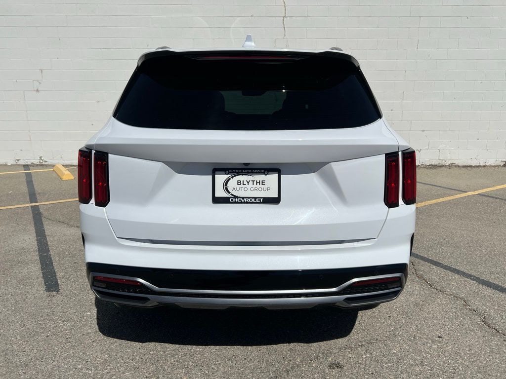 Used 2023 Kia Sorento SX SUV