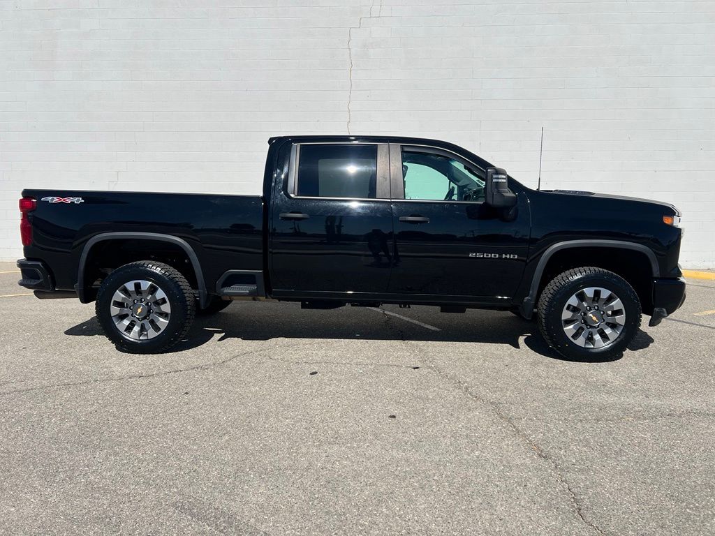 2024 Chevrolet Silverado 2500HD Custom - Photo 7