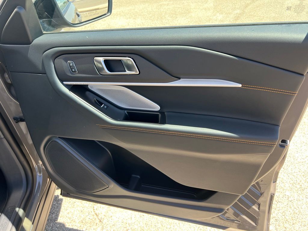 2026 Ford Explorer Tremor - Photo 31