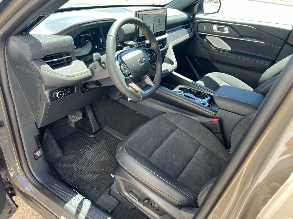 2026 Ford Explorer Tremor - Photo 10