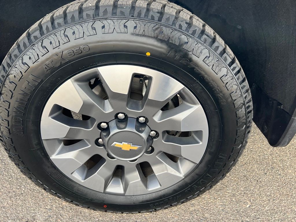 2024 Chevrolet Silverado 2500HD Custom - Photo 32