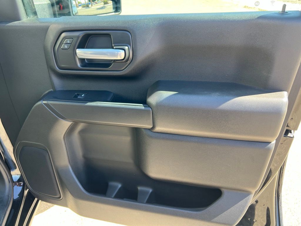 2024 Chevrolet Silverado 2500HD Custom - Photo 25