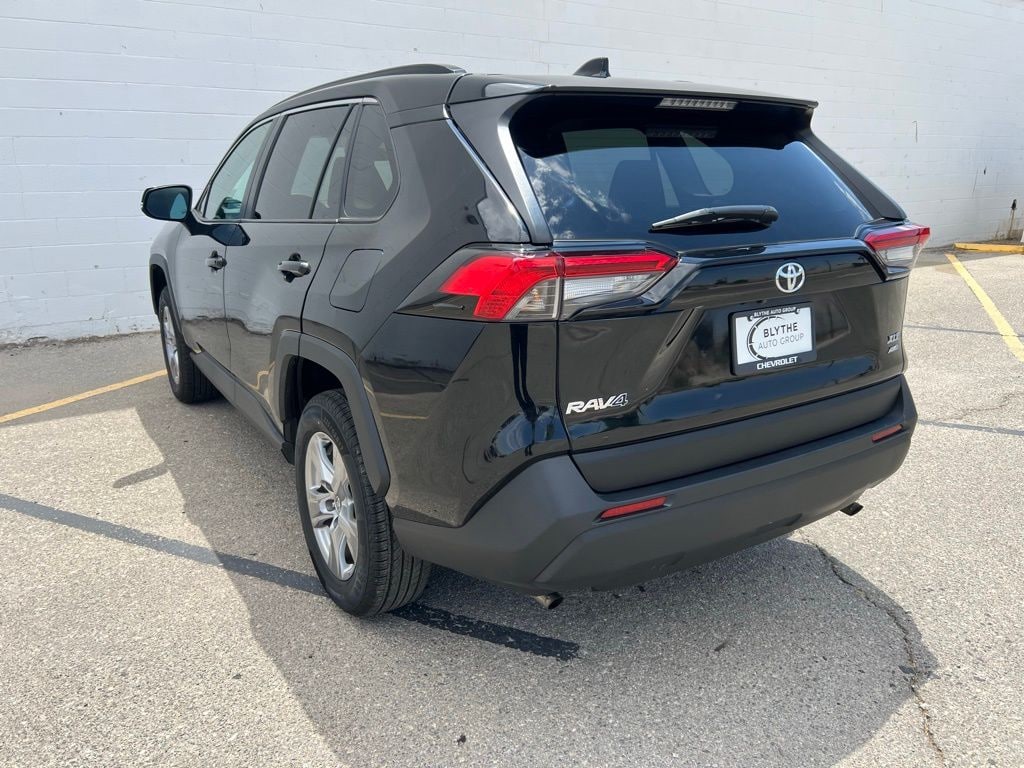 Used 2025 Toyota RAV4 XLE SUV