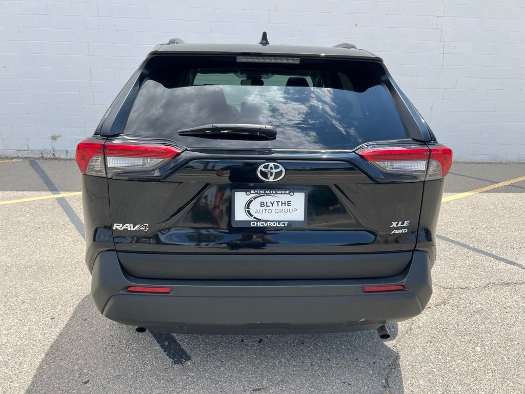 Used 2025 Toyota RAV4 XLE SUV