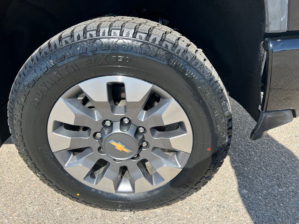 2024 Chevrolet Silverado 2500HD Custom - Photo 29