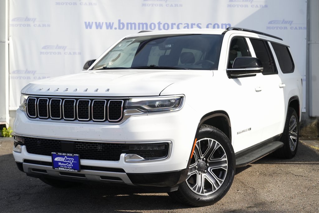 2023 Jeep Wagoneer L Series II photo 2