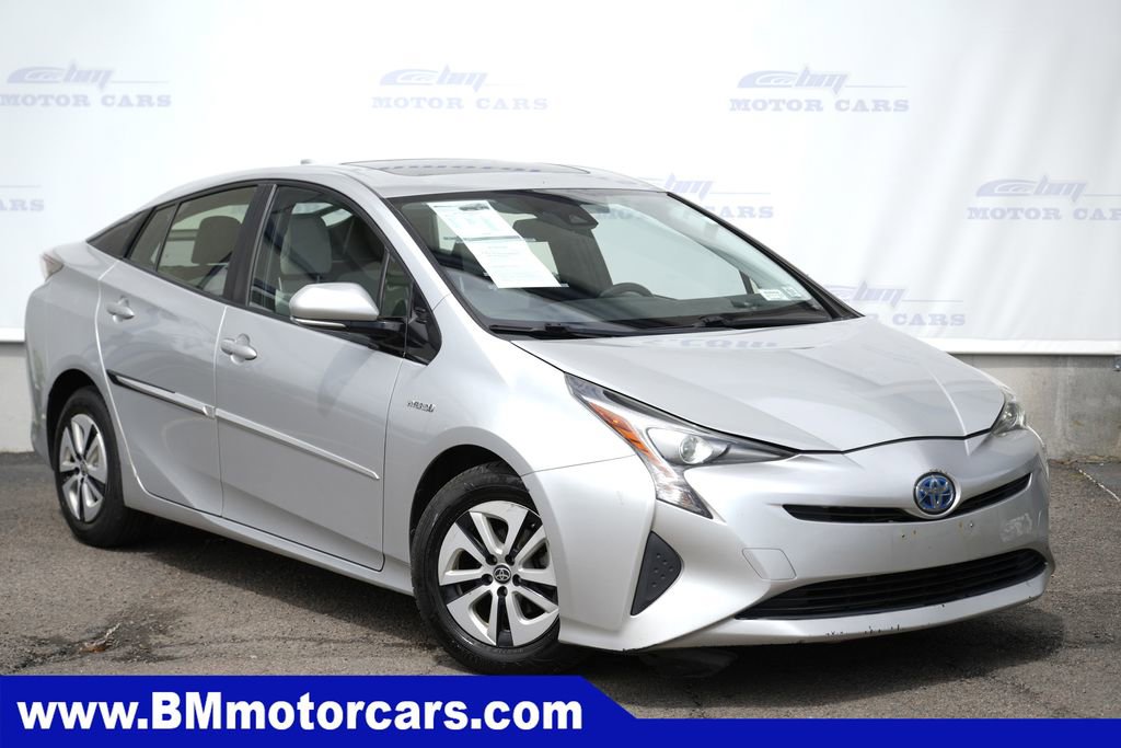 2017 Toyota Prius Four's photo