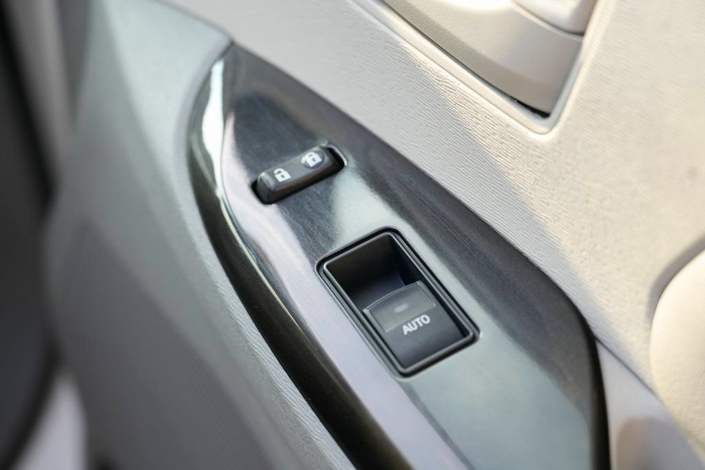 2011 Toyota Sienna Base - Photo 30