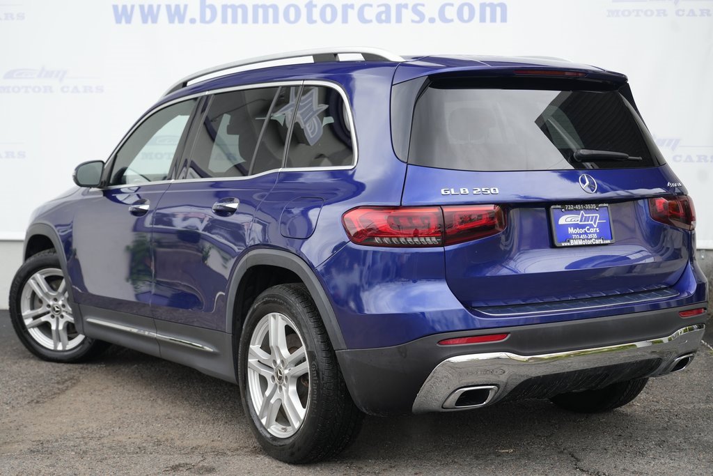 2021 Mercedes Benz GL 250 photo 4
