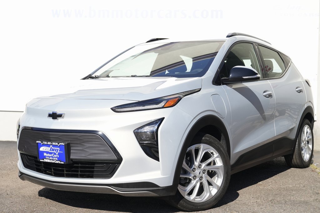 2022 Chevrolet Bolt EUV photo 2