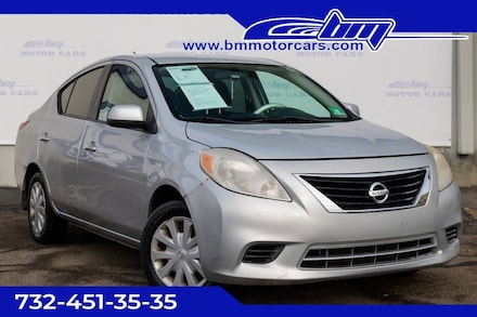 2012 Nissan Versa SV Sedan