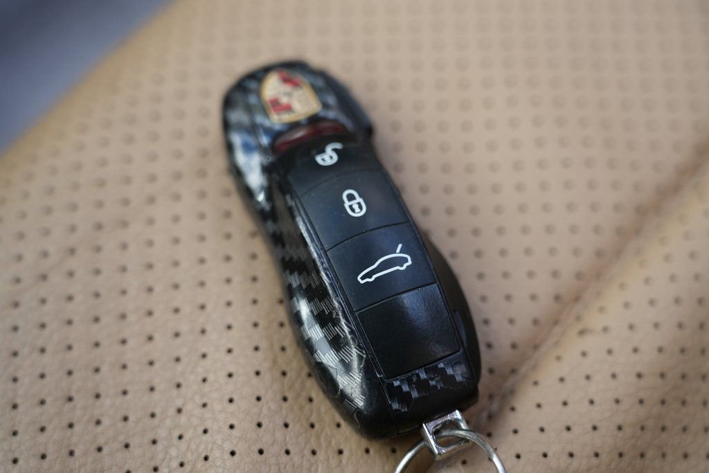 2013 Porsche Panamera - Photo 55