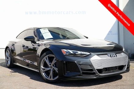 2022 Audi e-tron GT Premium Plus Sedan