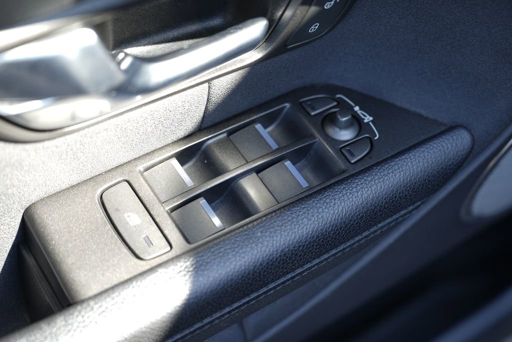2019 Land Rover Range Rover Evoque SE Premium - Photo 22