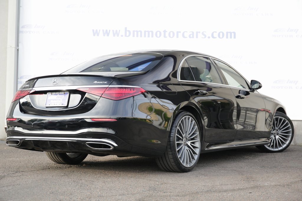 2022 Mercedes Benz S Maybach 580 photo 3