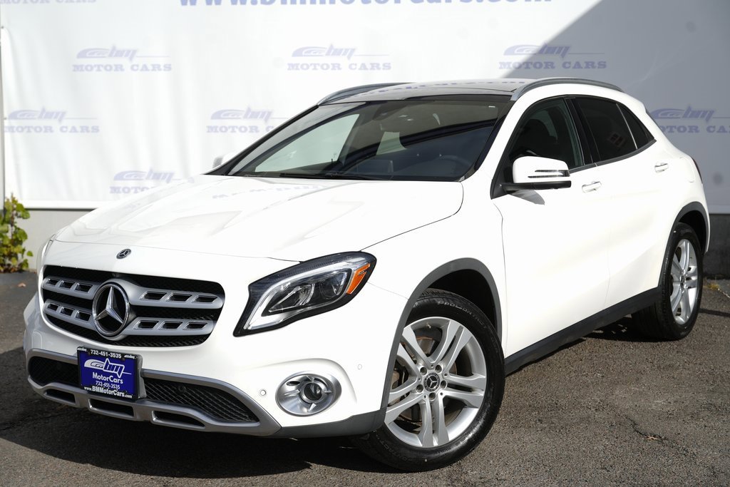2019 Mercedes Benz GLA 250 photo 2