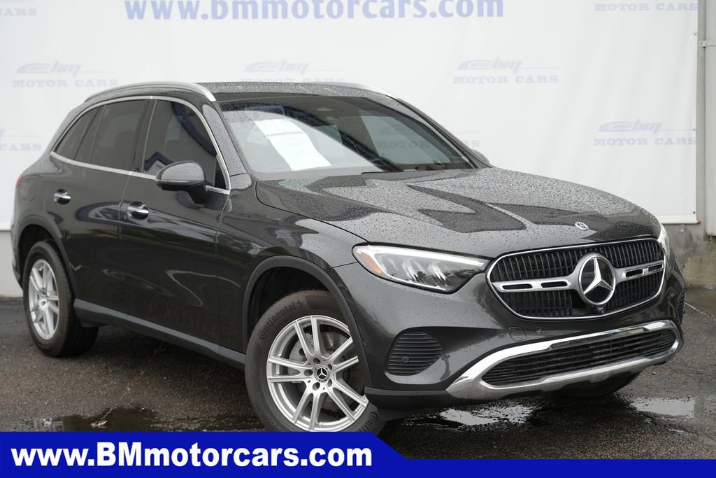2023 Mercedes-Benz GLC GLC 300 4MATIC's photo