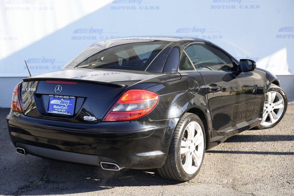 2011 Mercedes Benz SLK 300 photo 3