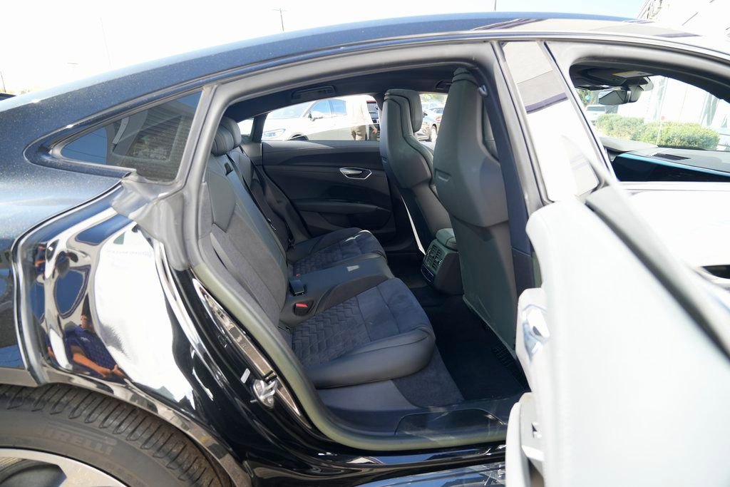 2022 Audi e-tron GT Premium Plus - Photo 21