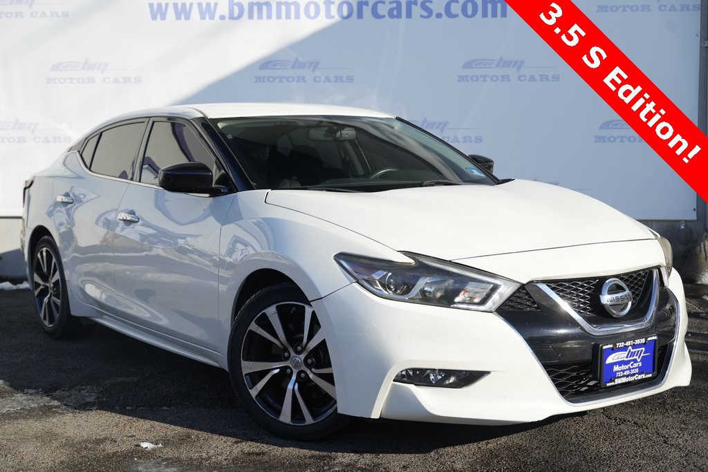 2018 Nissan Maxima S's photo